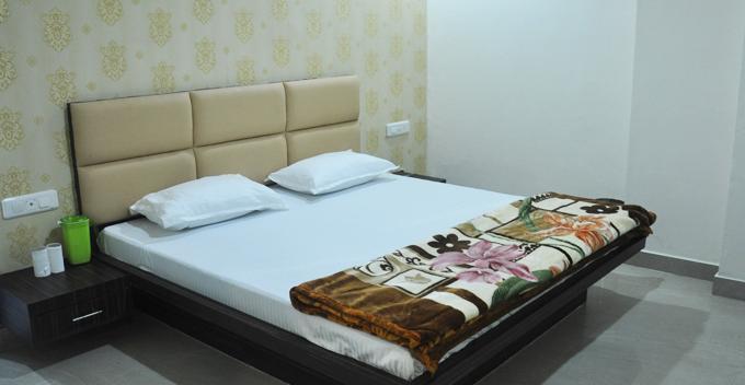 Hotel Silver Stone Ludhiana Dış mekan fotoğraf