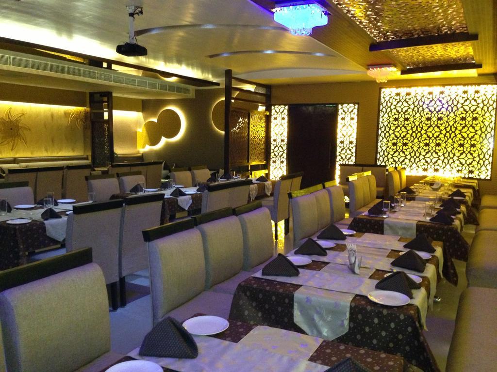 Hotel Silver Stone Ludhiana Dış mekan fotoğraf