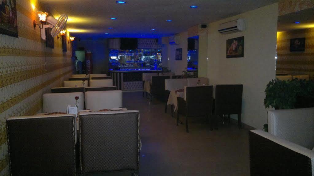 Hotel Silver Stone Ludhiana Dış mekan fotoğraf
